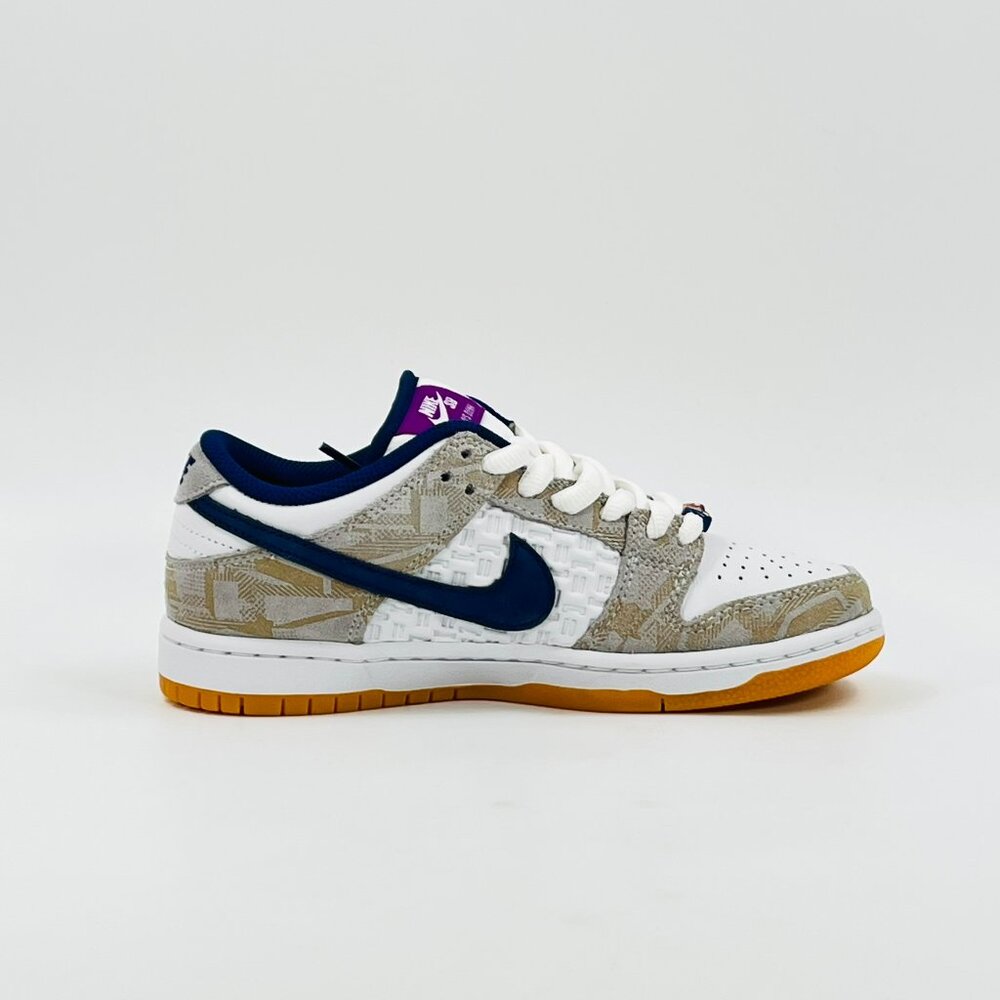 Nike SB Dunk Low PRM x Rayssa Leal 'Pure Platinum' FZ5251-001 size 5 M / 6.5 W - Picture 3 of 8